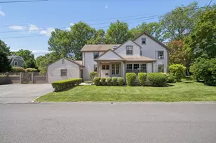 11 Prospect St, Dartmouth, MA 02748 - Photo 1
