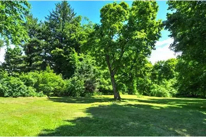 31 Grafton St, Shrewsbury, MA 01545 - Photo 3