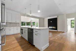 77 Farm St, Wakefield, MA 01880 - Photo 13