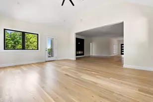 77 Farm St, Wakefield, MA 01880 - Photo 17