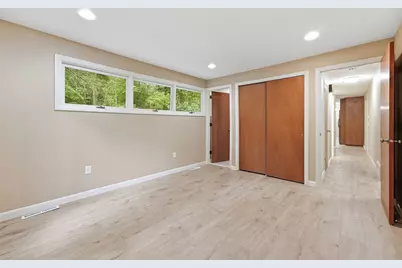 9 Flintlock Ln, Amherst, MA 01002 - Photo 15