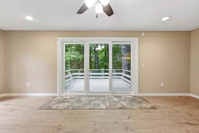 9 Flintlock Ln, Amherst, MA 01002 - Photo 3