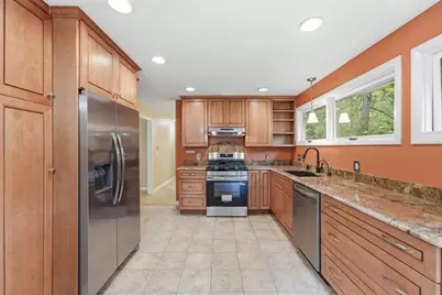 9 Flintlock Ln, Amherst, MA 01002 - Photo 13