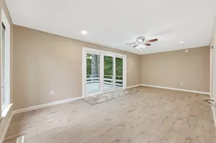 9 Flintlock Ln, Amherst, MA 01002 - Photo 5