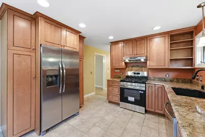9 Flintlock Ln, Amherst, MA 01002 - Photo 11