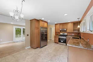 9 Flintlock Ln, Amherst, MA 01002 - Photo 17