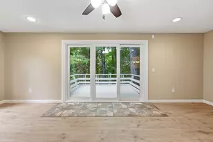 9 Flintlock Ln, Amherst, MA 01002 - Photo 3