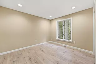 9 Flintlock Ln, Amherst, MA 01002 - Photo 21