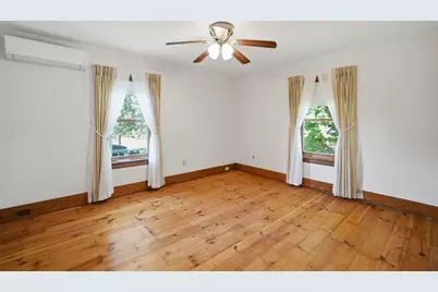 41 Cottage St, Amherst, MA 01002 - Photo 19