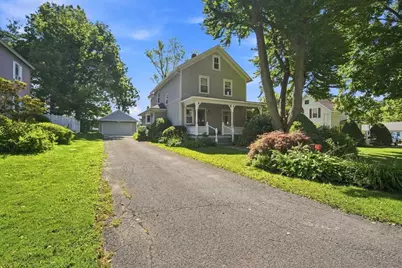 41 Cottage St, Amherst, MA 01002 - Photo 1