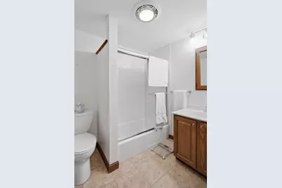 41 Cottage St, Amherst, MA 01002 - Photo 31