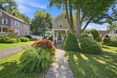 41 Cottage St, Amherst, MA 01002 - Photo 3