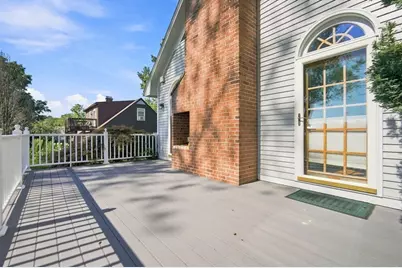 41 Cottage St, Amherst, MA 01002 - Photo 33