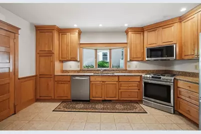 41 Cottage St, Amherst, MA 01002 - Photo 7