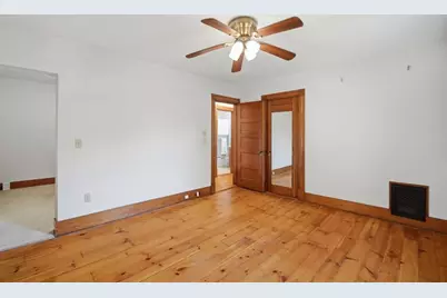 41 Cottage St, Amherst, MA 01002 - Photo 21