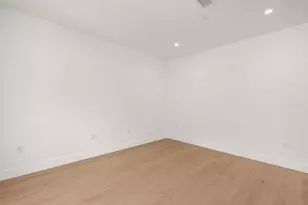 32 Orkney Rd, Boston, MA 02135 - Photo 17