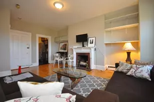 218 Newbury St, Boston, MA 02116 - Photo 3