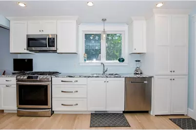 30 Park St, Mattapoisett, MA 02739 - Photo 7