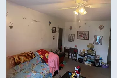 175 Grattan, Chicopee, MA 01020 - Photo 5
