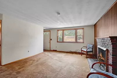 111 Crestfield Dr, Brockton, MA 02302 - Photo 5