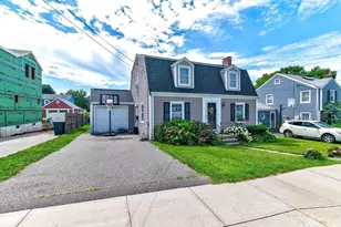 873 E Squantum St, Quincy, MA 02171 - Photo 3