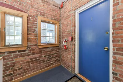 32 Fleet St #7, Boston, MA 02113 - Photo 13