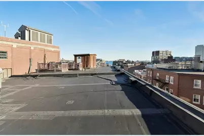 32 Fleet St #7, Boston, MA 02113 - Photo 15