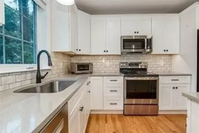 43 Stone St, Walpole, MA 02081 - Photo 3