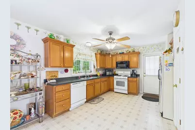76 Erin Ct., New Bedford, MA 02745 - Photo 17