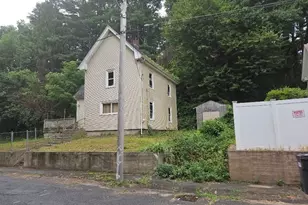 18 Keyes St, Belchertown, MA 01007 - Photo 3