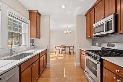 37-39 Beaconsfield Road, Brookline, MA 02445 - Photo 27
