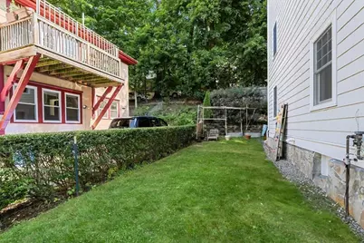 37-39 Beaconsfield Road, Brookline, MA 02445 - Photo 9