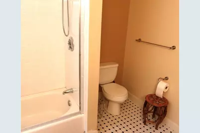 19 S Commons #B, Lincoln, MA 01773 - Photo 13