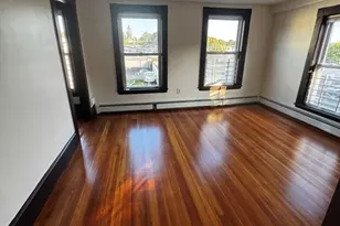 7 Sewall St, Marblehead, MA 01945 - Photo 5