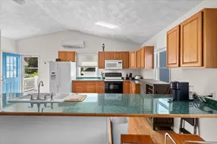 146 Dana Ave, Boston, MA 02136 - Photo 9