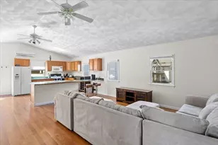 146 Dana Ave, Boston, MA 02136 - Photo 5