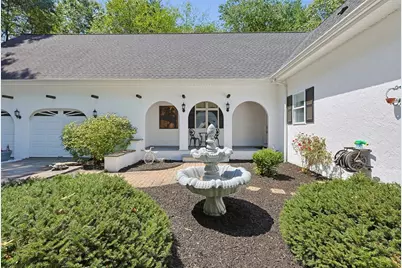 650 Crane Ave S, Taunton, MA 02780 - Photo 3