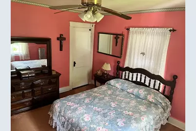 34 Woodland St, Southbridge, MA 01550 - Photo 17