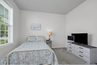 106 Sherwood Dr Methuen Ma 01844, Methuen, MA 01844 - Photo 9