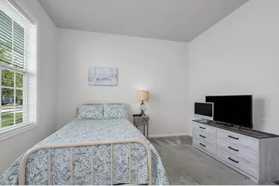 106 Sherwood Dr Methuen Ma 01844, Methuen, MA 01844 - Photo 11