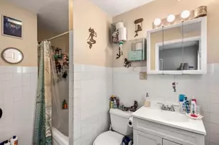 35 Circular St, North Attleboro, MA 02760 - Photo 5
