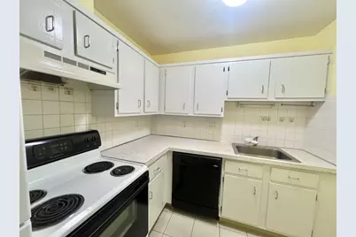 100 Grandview Ave #4A, Quincy, MA 02170 - Photo 7