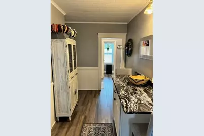 10 Eddy St, Webster, MA 01570 - Photo 15