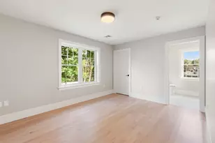 6 Lane Ave, Bedford, MA 01730 - Photo 21