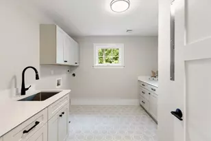 6 Lane Ave, Bedford, MA 01730 - Photo 25