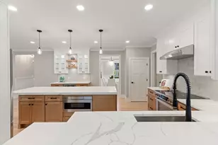 6 Lane Ave, Bedford, MA 01730 - Photo 9