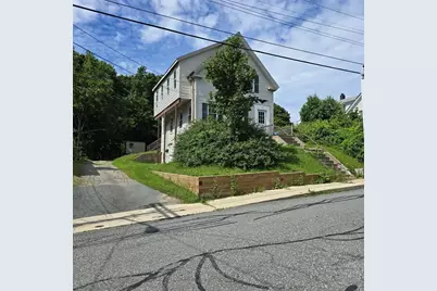 43 Mayflower St, Plymouth, MA 02360 - Photo 1