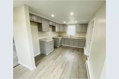 43 Mayflower St, Plymouth, MA 02360 - Photo 7