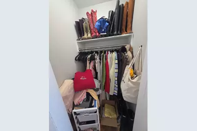 810 E 3rd St #2, Boston, MA 02127 - Photo 5