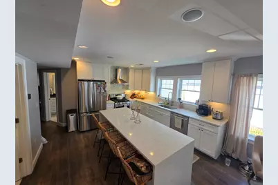 810 E 3rd St #2, Boston, MA 02127 - Photo 13